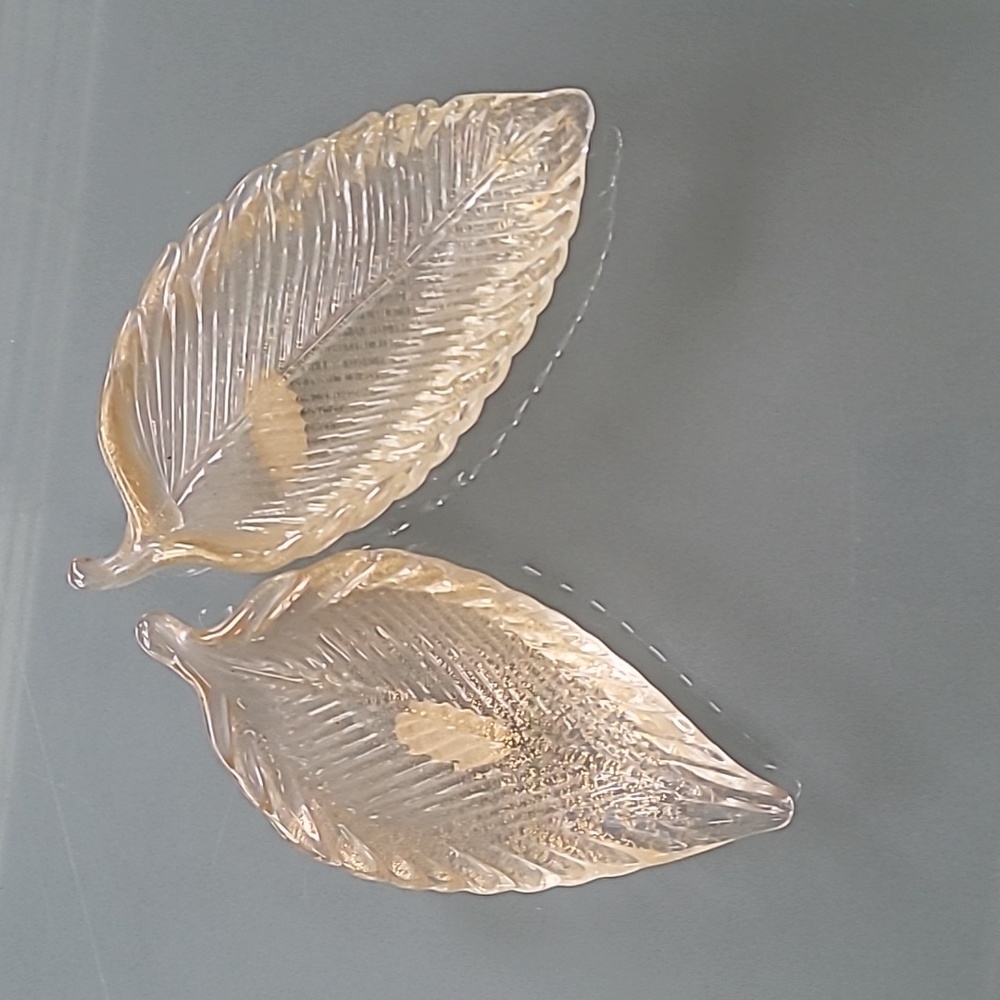 Murano glass trinket dishes! Set of 2